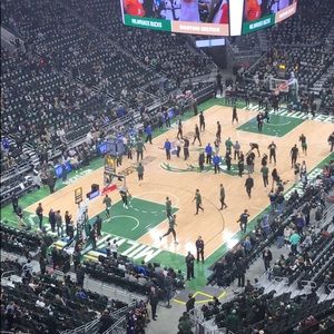 Meet your Posher, Levi